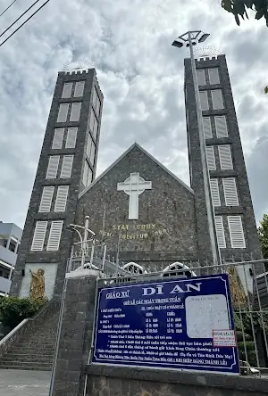 Nhà Thờ Đông Hòa Dĩ An