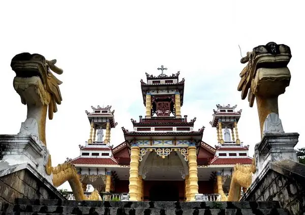 Nhà Thờ Du Sinh Đà Lạt
