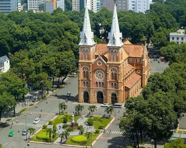 Nhà Thờ Đức Bà Ở Đường Nào