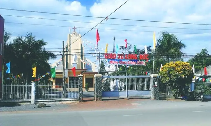 Nhà Thờ Đức Long