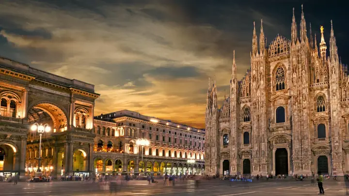 Nhà Thờ Duomo Di Milano