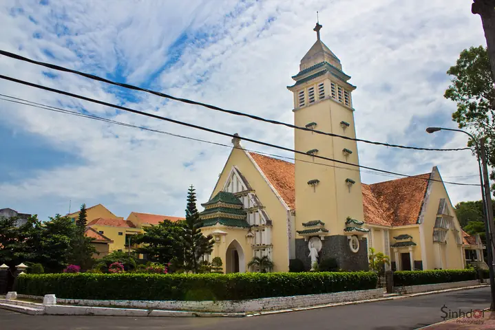 Nhà Thờ Gần Bãi Sau Vũng Tàu