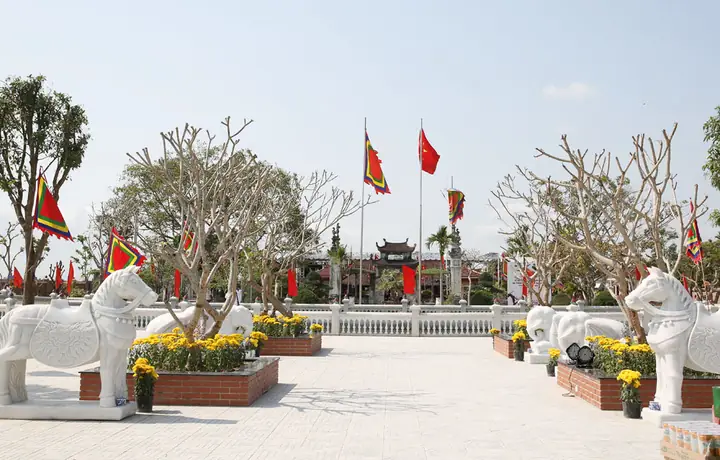 Nhà Thờ Họ Hồ Ở Nghệ An