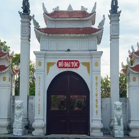 Nhà Thờ Họ Hồ Ở Quỳnh Đôi