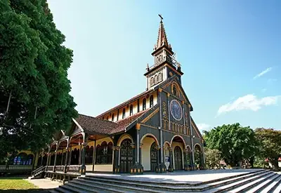 Nhà Thờ Măng Đen Nhà Thờ Măng Đen