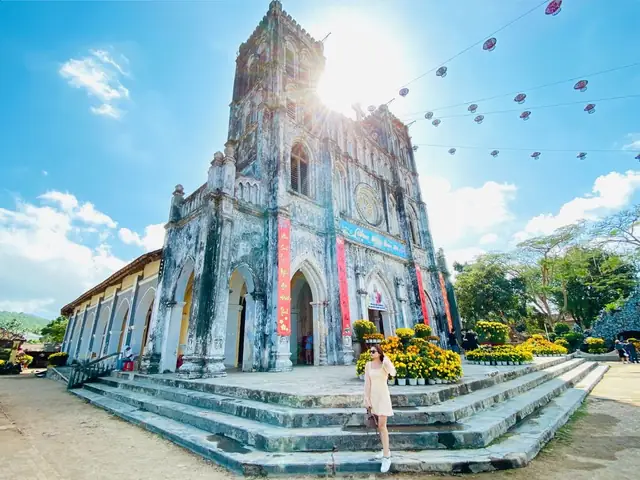 Nhà Thờ Mằng Lăng Phú Yên