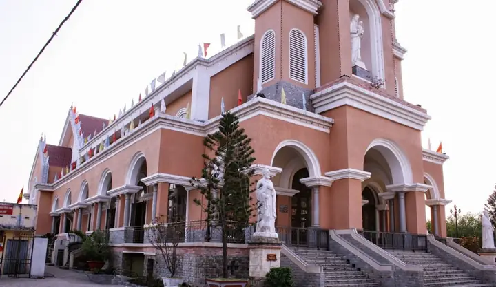 Nhà Thờ Mỹ Hòa Quận 2
