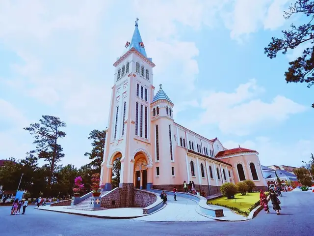 Nhà Thờ Ở Đà Lạt