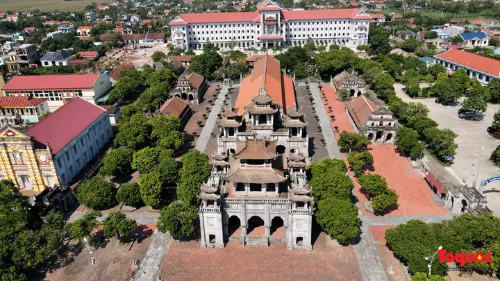 Nhà Thờ Phát Diệm Ninh Bình