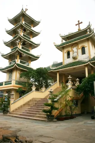 Nhà Thờ Phú Xuân Nhà Bè