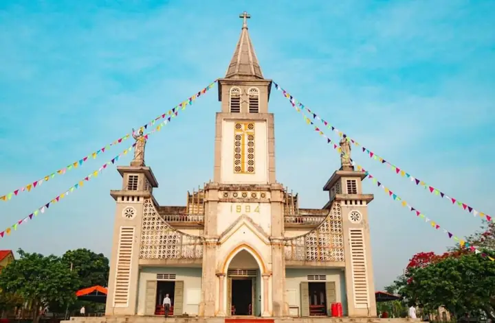 Nhà Thờ Quảng Bình