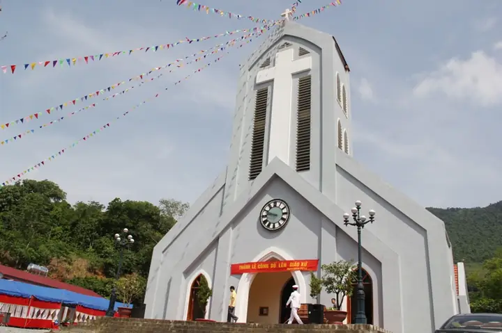 Nhà Thờ Tam Hà Nhà Thờ Tam Hà