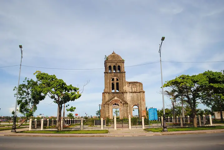 Nhà Thờ Tam Tòa Nhà Thờ Tam Tòa