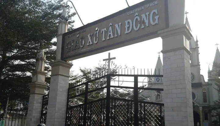 Nhà Thờ Tân Đông Hóc Môn