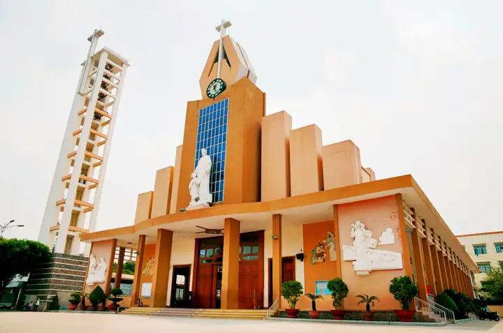 Nhà Thờ Tân Phú Nhà Thờ Tân Phú