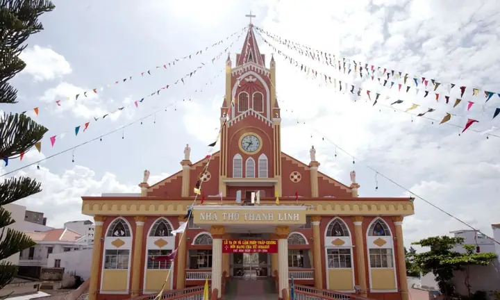 Nhà Thờ Thánh Linh Quận 9 Nhà Thờ Thánh Linh Quận 9