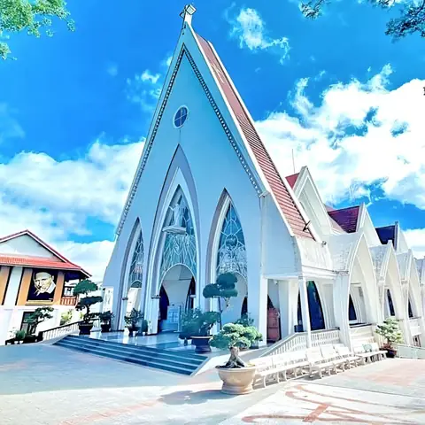 Nhà Thờ Thánh Tâm Đà Lạt