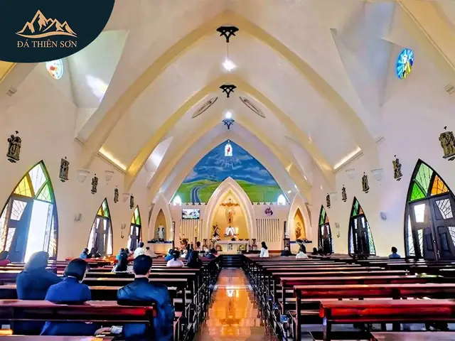 Nhà Thờ Thánh Tâm Đà Lạt