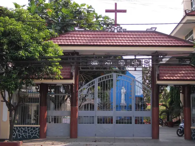 Nhà Thờ Thiên Ân Quận Tân Phú