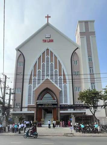 Nhà Thờ Tin Lành