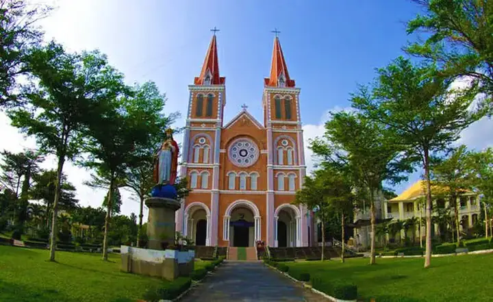 Nhà Thờ Trà Vinh