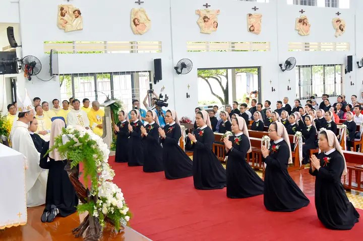 Nữ Tỳ Chúa Giêsu Linh Mục