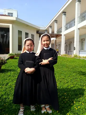 Nữ Tỳ Chúa Giêsu Linh Mục