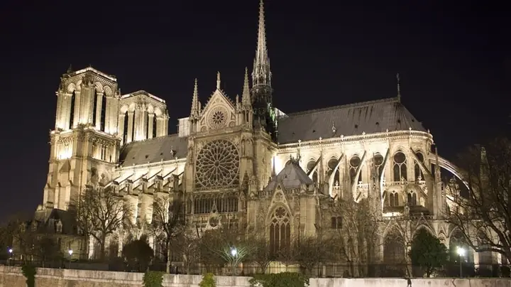 Thằng Gù Nhà Thờ Đức Bà Paris By Night