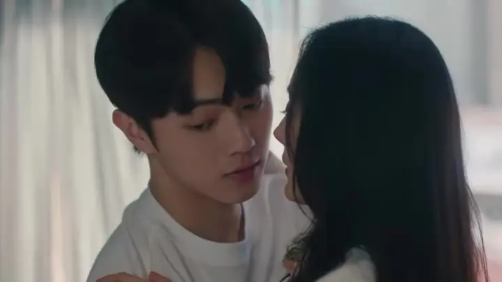Thieu Vy Hoa Phân Tích Tướng Mặt Duong Mich