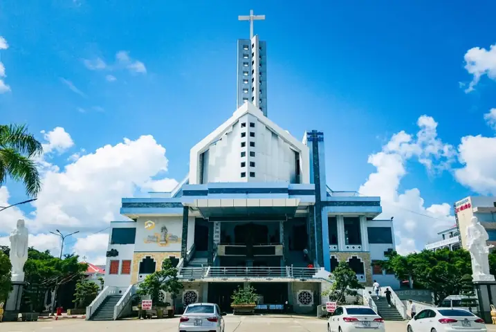 Tour Hành Hương Nhà Thờ Tắc Sậy