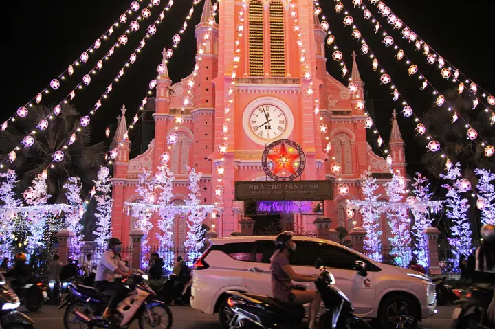 Trang Trí Nhà Thờ Giáng Sinh