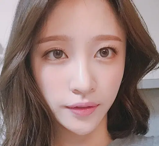 Tướng Cằm Nhỏ Nhọn