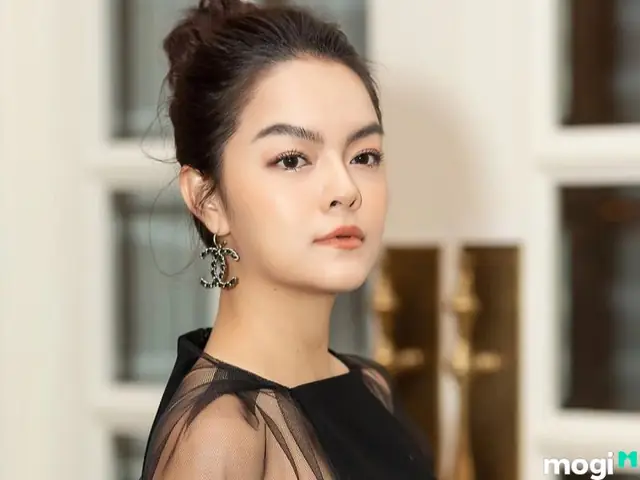 Tướng Chân Mày Hình Cánh Cung Nhẹ