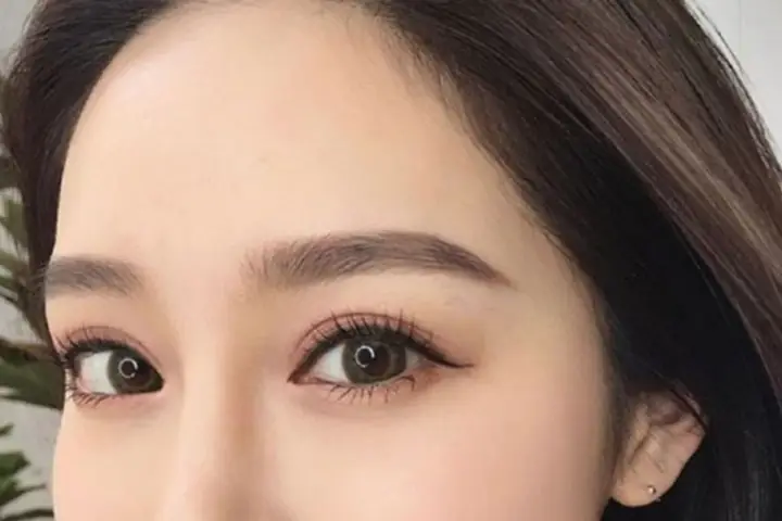 Tướng Chân Mày Ngang Tướng Chân Mày Ngang