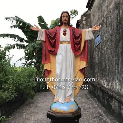 Tượng Chúa Giêsu Kito Vua