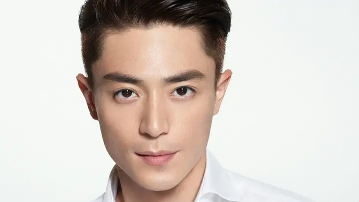 Tướng Lông Mày Hình Lưỡi Kiếm