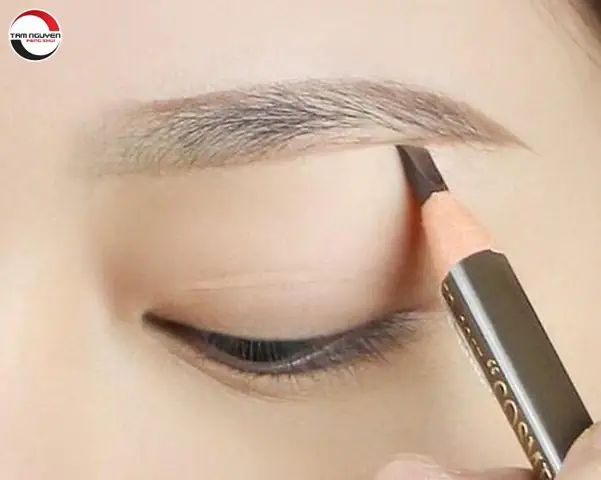 Tướng Lông Mày Ngang