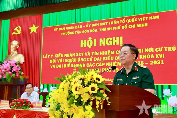 Tướng Mặt Gồ Ghề