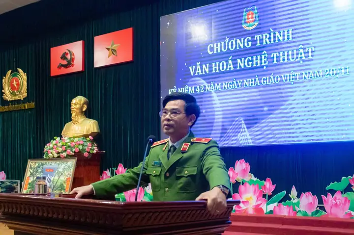 Tướng Mặt Người Làm Nghệ Thuật