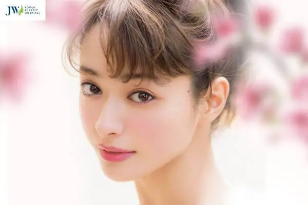 Tướng Mặt Phụ Nữ Đa Tình