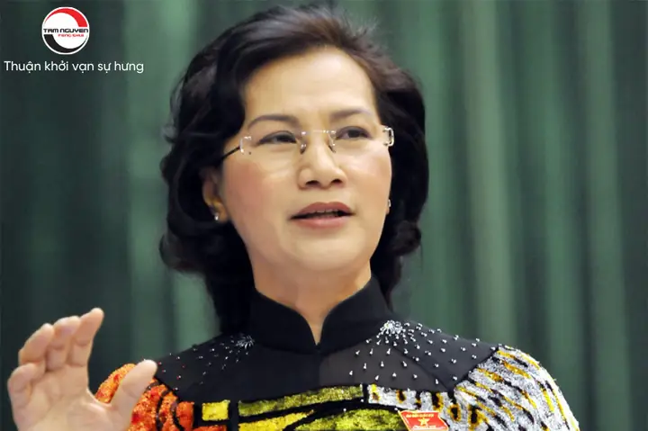 Tướng Mặt Phụ Nữ Làm Lãnh Đạo