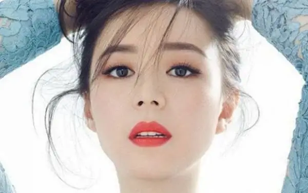 Tướng Miệng Ngắm Trăng