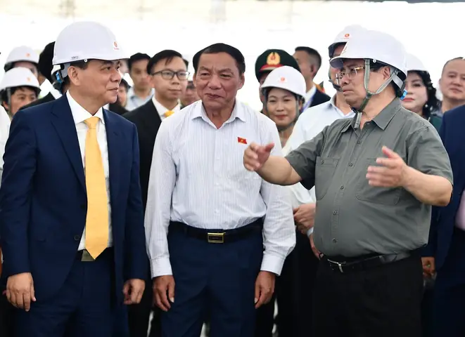 Tướng Mũi Phạm Nhật Vượng