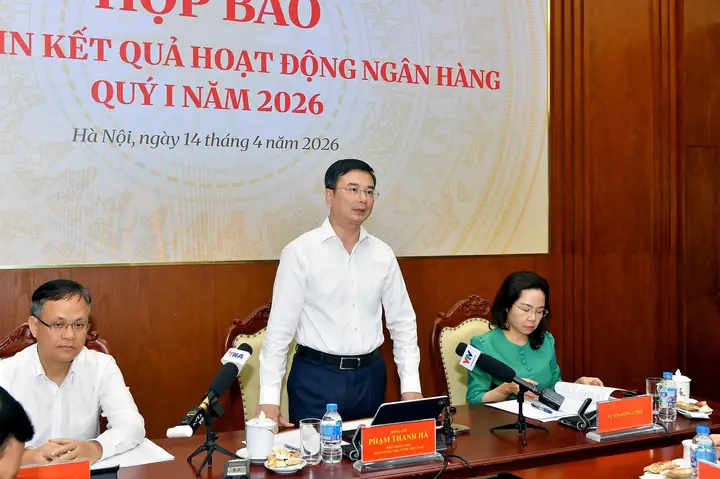 Tướng Số Hai Bàn Tay Trắng Núi Nợ