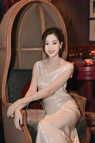 Tướng Số Hoa Hậu Dang Thu Thao Tướng Số Hoa Hậu Dang Thu Thao
