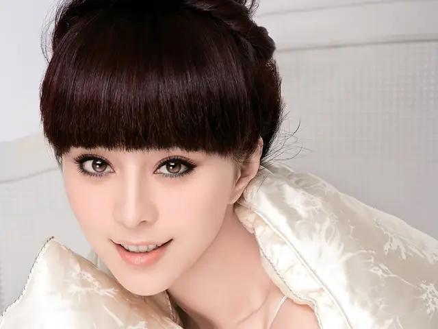 Tướng Số Phụ Nữ Cằm Nhọn Tướng Số Phụ Nữ Cằm Nhọn