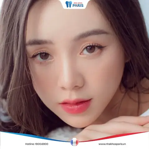 Tướng Số Phụ Nữ Mắt Xa Nhau