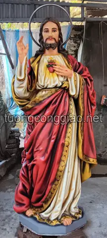 Tượng Thánh Tâm Chúa Giêsu