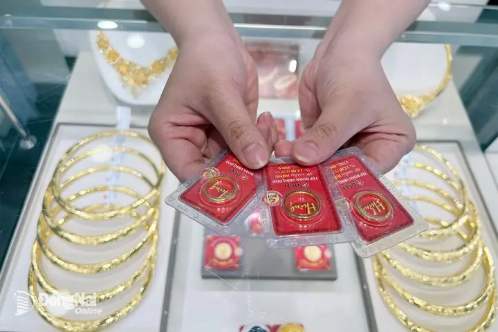 Vàng Trang Sức Tử Vi Tướng Số