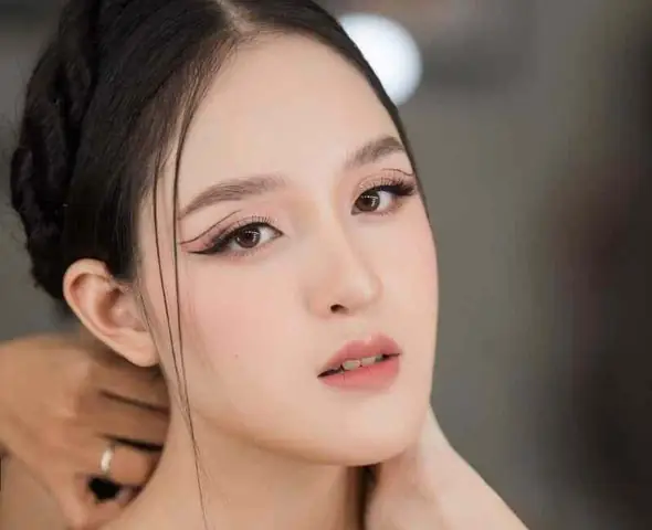 Xem Tướng Miệng Móm Xem Tướng Miệng Móm